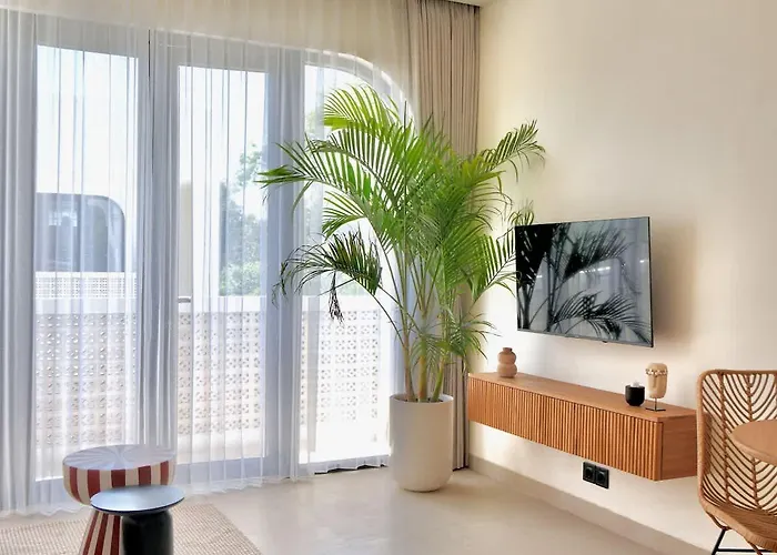 Relaxing Bali Retreat With Pool & Nearby Appartamento